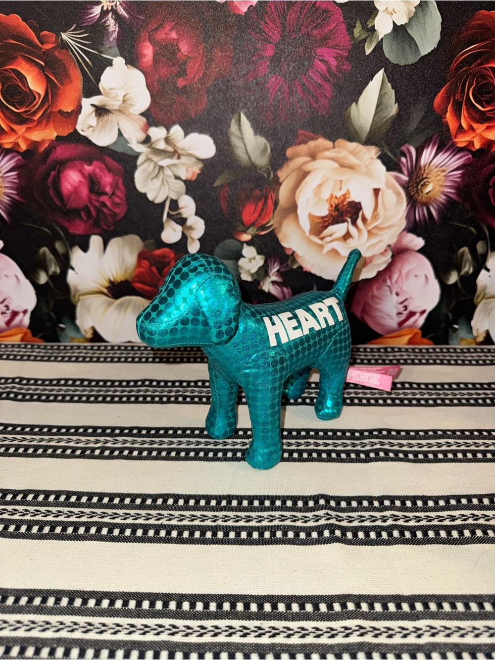 NWT PINK Victoria’s Secret Y2K Vintage Mini Dog Metallic Grid Print HEART Logo
